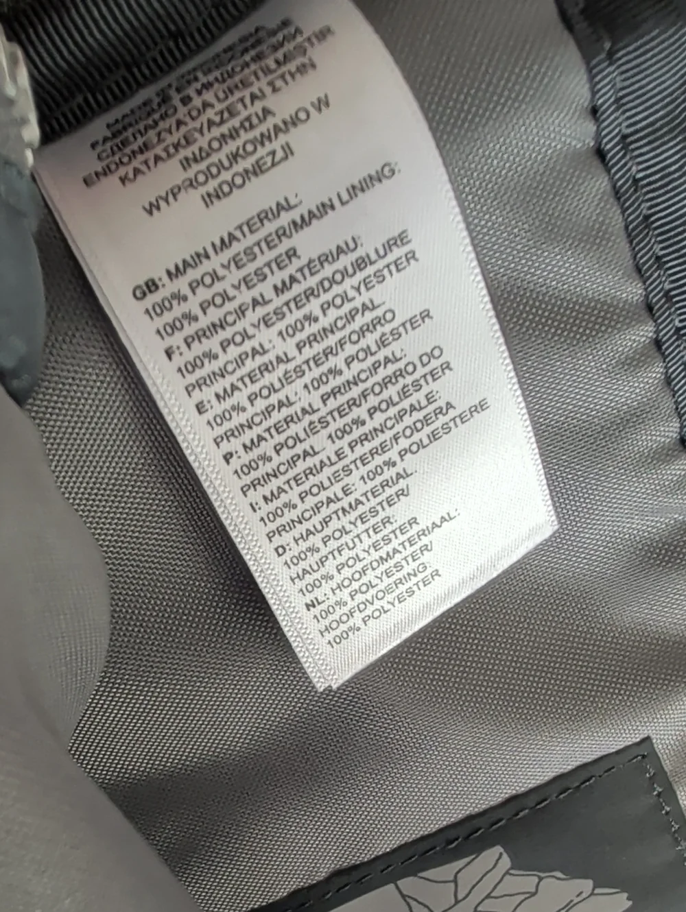 THE NORTH FACE WOMEN'S LUXE BACKPACK GRAY
